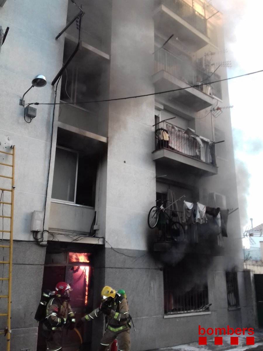 Incendi en un habitatge de Figueres